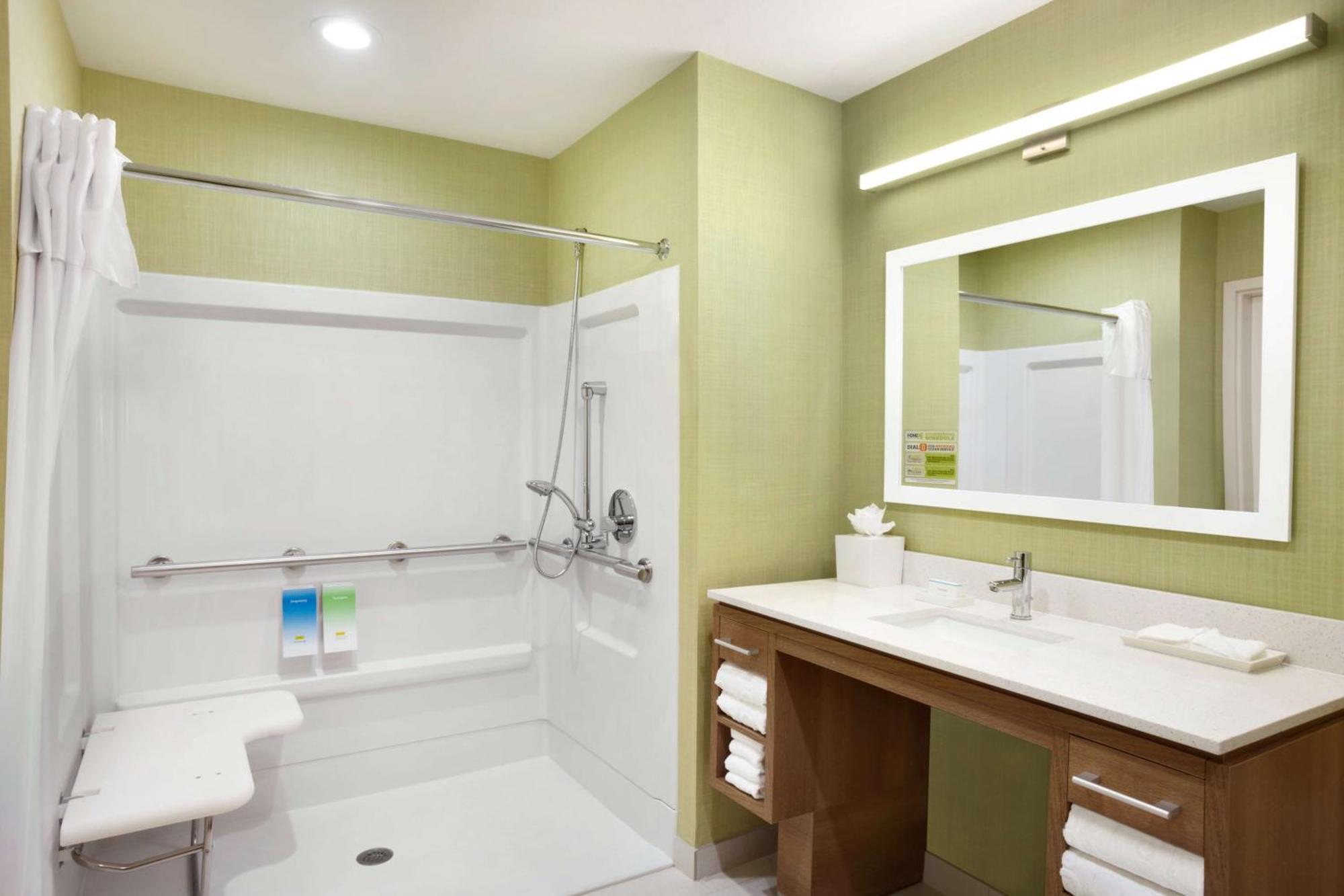 Home2 Suites By Hilton Houston Уэбстер Экстерьер фото